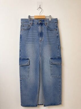 Denim Forum The ’90s Maxi Cargo Jean Skirt | Aritzia Light Wash Denim Maxi